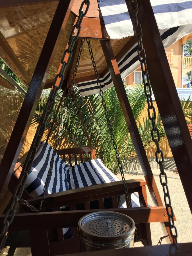 אורקי Hotel George מראה חיצוני תמונה